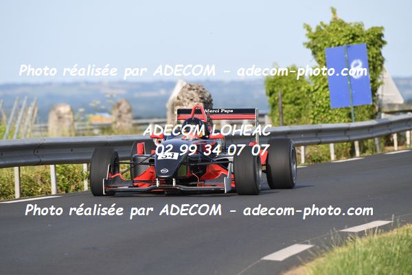 http://v2.adecom-photo.com/images//6.COURSE DE COTE/2022/5_LA_POMMERAYE_2022/TAVIAUX_Benoit/79A_4437.JPG